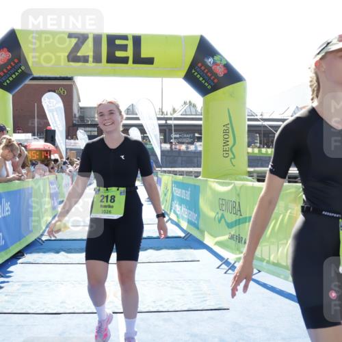 09.08.2026 - GEWOBA Citytriathlon Bremen Yannick Fuchs http://msf.ph/oto/9936973 09.08.2026 15:11:37 Ziel 217, 218 meine-sportfotos.de