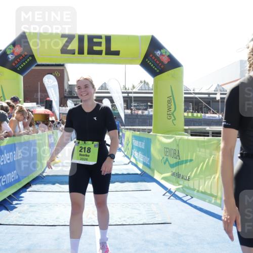 09.08.2026 - GEWOBA Citytriathlon Bremen Yannick Fuchs http://msf.ph/oto/9936974 09.08.2026 15:11:37 Ziel 217, 218 meine-sportfotos.de
