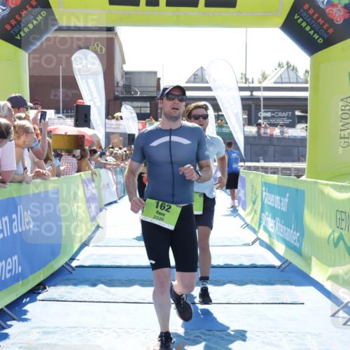 09.08.2026 - GEWOBA Citytriathlon Bremen Yannick Fuchs http://msf.ph/oto/9936987 09.08.2026 15:11:50 Ziel 38, 79, 162, 404, 943 meine-sportfotos.de