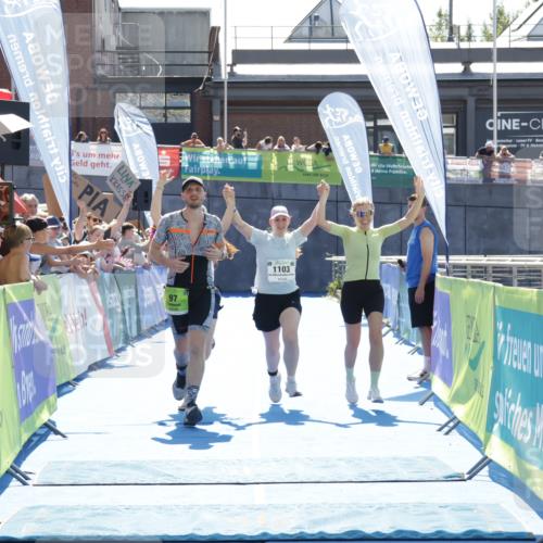 09.08.2026 - GEWOBA Citytriathlon Bremen Yannick Fuchs http://msf.ph/oto/9937021 09.08.2026 15:12:04 Ziel 97, 1103 meine-sportfotos.de