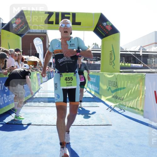 09.08.2026 - GEWOBA Citytriathlon Bremen Yannick Fuchs http://msf.ph/oto/9937050 09.08.2026 15:12:35 Ziel 151, 455, 1019, 1019 meine-sportfotos.de