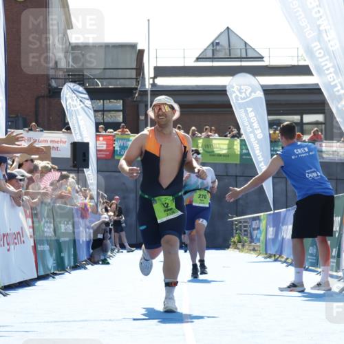 09.08.2026 - GEWOBA Citytriathlon Bremen Yannick Fuchs http://msf.ph/oto/9937081 09.08.2026 15:13:09 Ziel 92, 270 meine-sportfotos.de