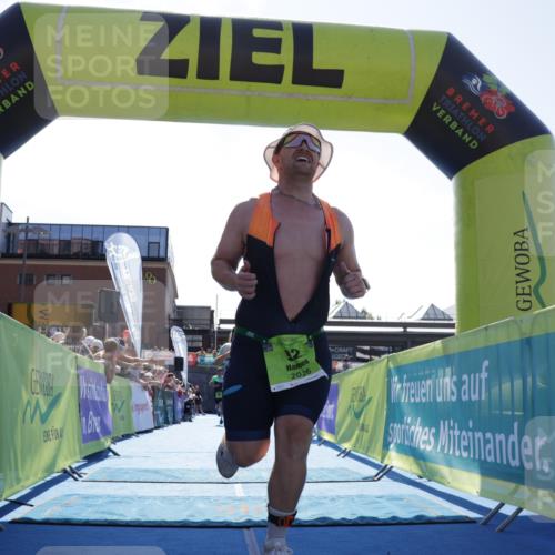 09.08.2026 - GEWOBA Citytriathlon Bremen Yannick Fuchs http://msf.ph/oto/9937087 09.08.2026 15:13:11 Ziel 92, 270, 403 meine-sportfotos.de
