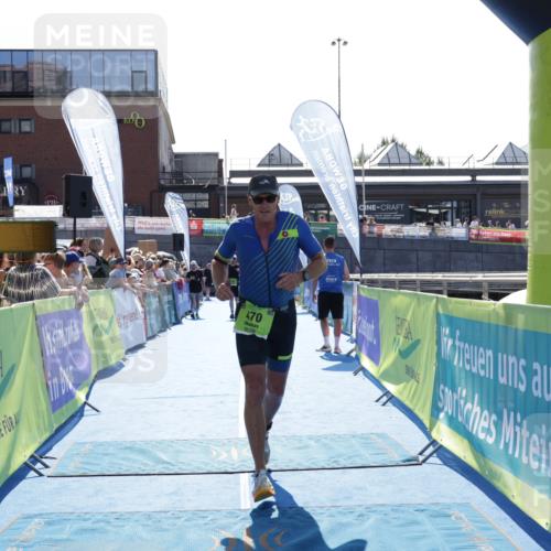 09.08.2026 - GEWOBA Citytriathlon Bremen Yannick Fuchs http://msf.ph/oto/9937122 09.08.2026 15:13:28 Ziel 137, 470 meine-sportfotos.de