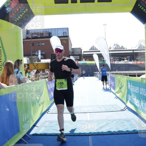 09.08.2026 - GEWOBA Citytriathlon Bremen Yannick Fuchs http://msf.ph/oto/9937131 09.08.2026 15:13:34 Ziel 105 meine-sportfotos.de