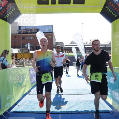09.08.2026 - GEWOBA Citytriathlon Bremen Yannick Fuchs http://msf.ph/oto/9937146 09.08.2026 15:13:47 Ziel 54, 86, 180, 278, 349, 362, 450 meine-sportfotos.de