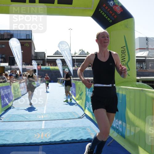 09.08.2026 - GEWOBA Citytriathlon Bremen Yannick Fuchs http://msf.ph/oto/9937156 09.08.2026 15:13:50 Ziel 86, 180, 278, 321, 349, 362, 450 meine-sportfotos.de