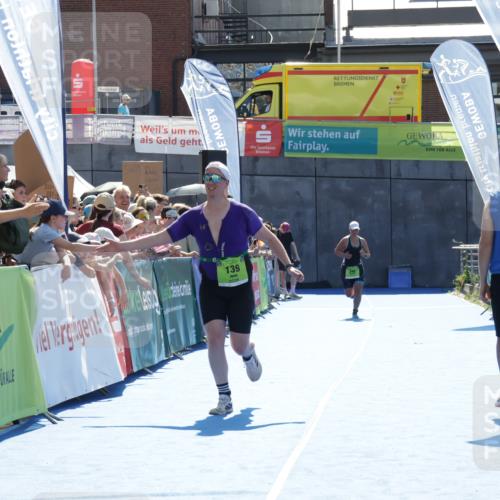 09.08.2026 - GEWOBA Citytriathlon Bremen Yannick Fuchs http://msf.ph/oto/9937227 09.08.2026 15:14:40 Ziel 139 meine-sportfotos.de