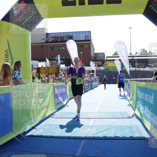 09.08.2026 - GEWOBA Citytriathlon Bremen Yannick Fuchs http://msf.ph/oto/9937233 09.08.2026 15:14:43 Ziel 139, 346 meine-sportfotos.de