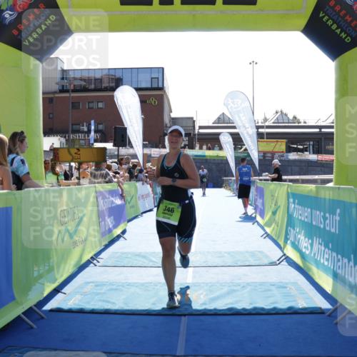 09.08.2026 - GEWOBA Citytriathlon Bremen Yannick Fuchs http://msf.ph/oto/9937242 09.08.2026 15:14:49 Ziel 346 meine-sportfotos.de