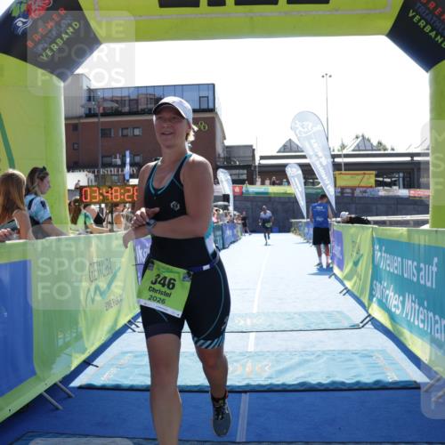 09.08.2026 - GEWOBA Citytriathlon Bremen Yannick Fuchs http://msf.ph/oto/9937244 09.08.2026 15:14:49 Ziel 346 meine-sportfotos.de