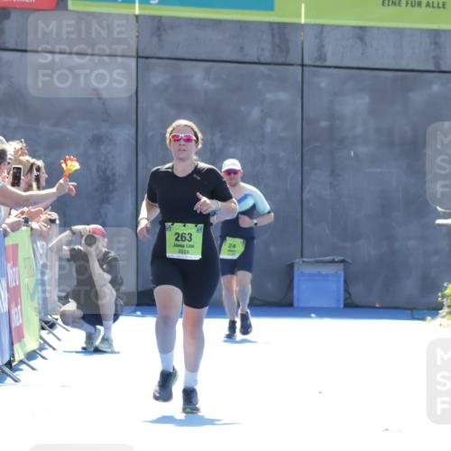 09.08.2026 - GEWOBA Citytriathlon Bremen Yannick Fuchs http://msf.ph/oto/9937255 09.08.2026 15:15:01 Ziel  meine-sportfotos.de