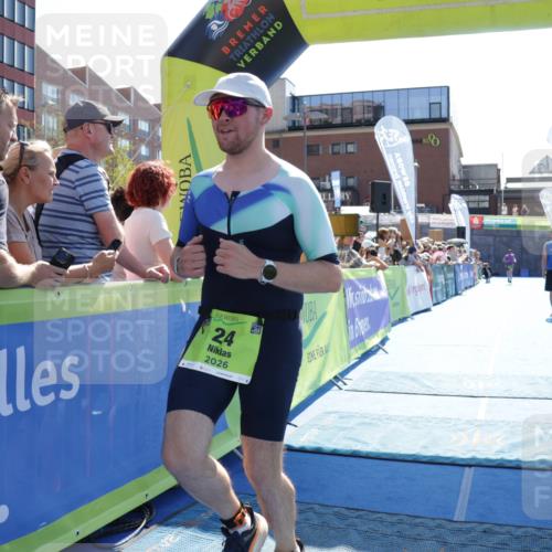 09.08.2026 - GEWOBA Citytriathlon Bremen Yannick Fuchs http://msf.ph/oto/9937275 09.08.2026 15:15:13 Ziel 24 meine-sportfotos.de