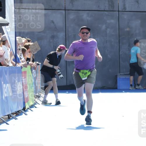 09.08.2026 - GEWOBA Citytriathlon Bremen Yannick Fuchs http://msf.ph/oto/9937277 09.08.2026 15:15:16 Ziel 24 meine-sportfotos.de
