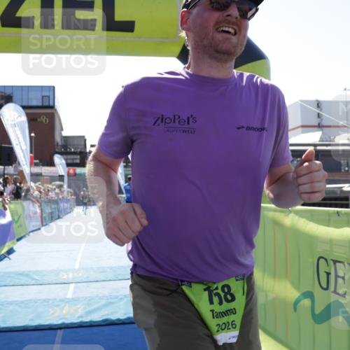 09.08.2026 - GEWOBA Citytriathlon Bremen Yannick Fuchs http://msf.ph/oto/9937288 09.08.2026 15:15:23 Ziel 158 meine-sportfotos.de
