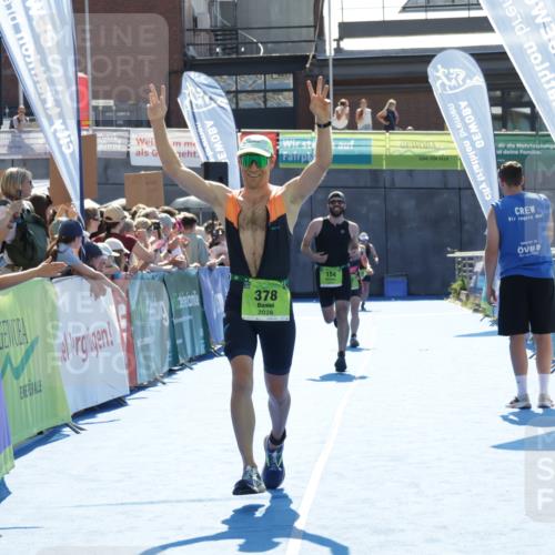 09.08.2026 - GEWOBA Citytriathlon Bremen Yannick Fuchs http://msf.ph/oto/9937292 09.08.2026 15:15:29 Ziel 154, 378 meine-sportfotos.de