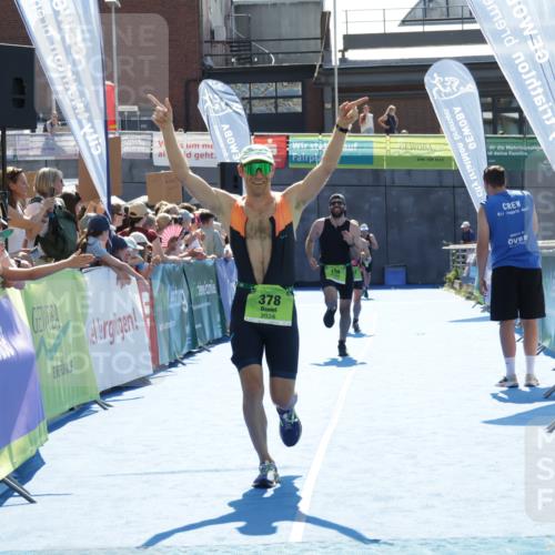 09.08.2026 - GEWOBA Citytriathlon Bremen Yannick Fuchs http://msf.ph/oto/9937293 09.08.2026 15:15:29 Ziel 154, 378 meine-sportfotos.de