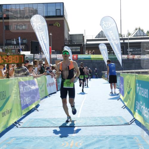 09.08.2026 - GEWOBA Citytriathlon Bremen Yannick Fuchs http://msf.ph/oto/9937296 09.08.2026 15:15:30 Ziel 154, 337, 378 meine-sportfotos.de