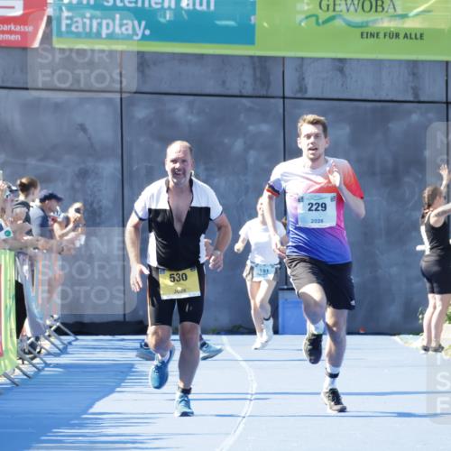 09.08.2026 - GEWOBA Citytriathlon Bremen Yannick Fuchs http://msf.ph/oto/9937313 09.08.2026 11:41:35 Ziel 229, 530 meine-sportfotos.de