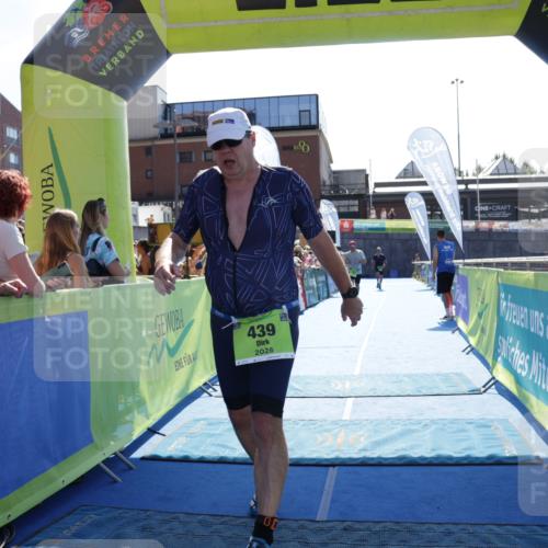 09.08.2026 - GEWOBA Citytriathlon Bremen Yannick Fuchs http://msf.ph/oto/9937353 09.08.2026 15:15:45 Ziel 257, 359 meine-sportfotos.de
