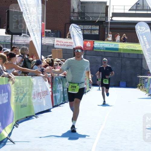09.08.2026 - GEWOBA Citytriathlon Bremen Yannick Fuchs http://msf.ph/oto/9937360 09.08.2026 15:15:48 Ziel 359, 395 meine-sportfotos.de