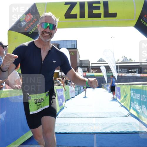 09.08.2026 - GEWOBA Citytriathlon Bremen Yannick Fuchs http://msf.ph/oto/9937378 09.08.2026 15:15:54 Ziel 359, 385, 395 meine-sportfotos.de