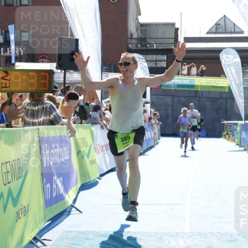 09.08.2026 - GEWOBA Citytriathlon Bremen Yannick Fuchs http://msf.ph/oto/9937382 09.08.2026 15:15:57 Ziel 385, 395, 523 meine-sportfotos.de