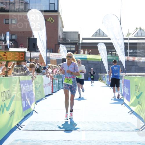 09.08.2026 - GEWOBA Citytriathlon Bremen Yannick Fuchs http://msf.ph/oto/9937394 09.08.2026 15:16:01 Ziel 49, 385, 523 meine-sportfotos.de