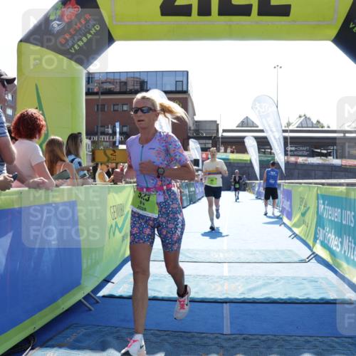 09.08.2026 - GEWOBA Citytriathlon Bremen Yannick Fuchs http://msf.ph/oto/9937397 09.08.2026 15:16:03 Ziel 49, 523 meine-sportfotos.de