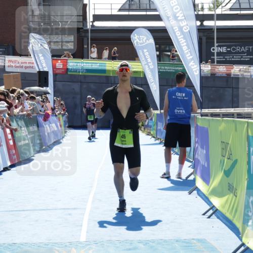09.08.2026 - GEWOBA Citytriathlon Bremen Yannick Fuchs http://msf.ph/oto/9937412 09.08.2026 15:16:08 Ziel 45, 49 meine-sportfotos.de