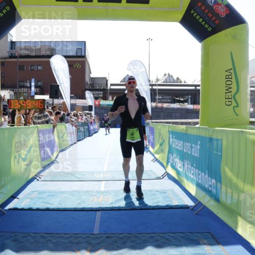 09.08.2026 - GEWOBA Citytriathlon Bremen Yannick Fuchs http://msf.ph/oto/9937415 09.08.2026 15:16:09 Ziel 45, 49 meine-sportfotos.de
