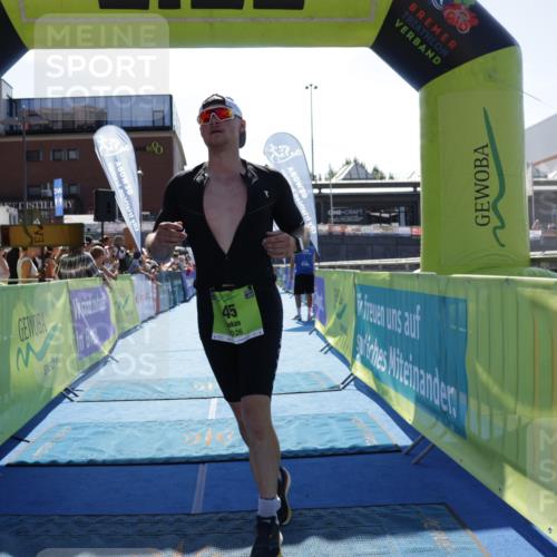 09.08.2026 - GEWOBA Citytriathlon Bremen Yannick Fuchs http://msf.ph/oto/9937416 09.08.2026 15:16:10 Ziel 45 meine-sportfotos.de