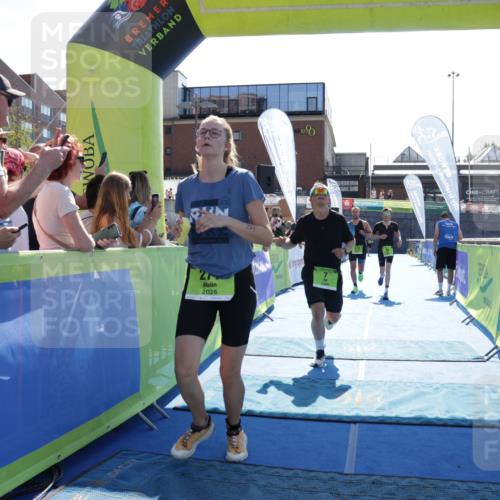 09.08.2026 - GEWOBA Citytriathlon Bremen Yannick Fuchs http://msf.ph/oto/9937446 09.08.2026 15:16:27 Ziel 7, 74, 271, 373 meine-sportfotos.de