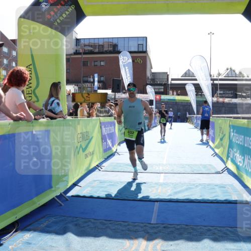 09.08.2026 - GEWOBA Citytriathlon Bremen Yannick Fuchs http://msf.ph/oto/9937494 09.08.2026 15:16:41 Ziel 205, 334, 370, 402 meine-sportfotos.de