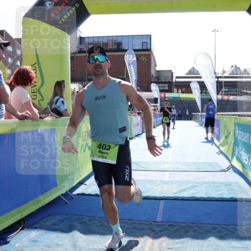 09.08.2026 - GEWOBA Citytriathlon Bremen Yannick Fuchs http://msf.ph/oto/9937497 09.08.2026 15:16:42 Ziel 205, 334, 370, 402 meine-sportfotos.de