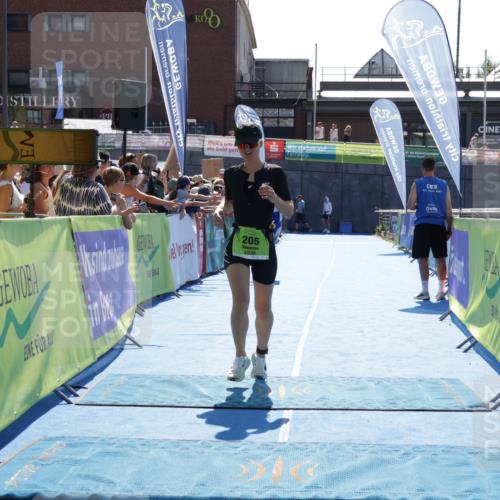 09.08.2026 - GEWOBA Citytriathlon Bremen Yannick Fuchs http://msf.ph/oto/9937498 09.08.2026 15:16:43 Ziel 205, 370, 402 meine-sportfotos.de