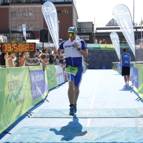 09.08.2026 - GEWOBA Citytriathlon Bremen Yannick Fuchs http://msf.ph/oto/9937504 09.08.2026 15:16:46 Ziel 205, 370, 402 meine-sportfotos.de