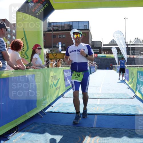 09.08.2026 - GEWOBA Citytriathlon Bremen Yannick Fuchs http://msf.ph/oto/9937507 09.08.2026 15:16:47 Ziel 205, 370 meine-sportfotos.de
