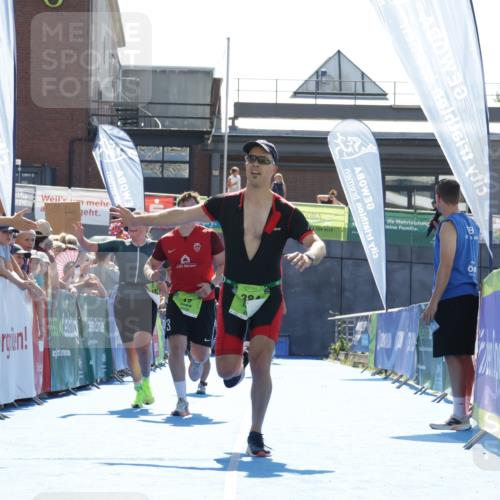 09.08.2026 - GEWOBA Citytriathlon Bremen Yannick Fuchs http://msf.ph/oto/9937523 09.08.2026 15:16:56 Ziel 17, 192, 356, 384 meine-sportfotos.de