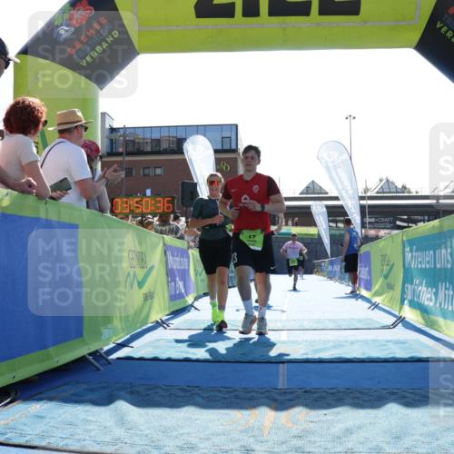 09.08.2026 - GEWOBA Citytriathlon Bremen Yannick Fuchs http://msf.ph/oto/9937537 09.08.2026 15:16:59 Ziel 17, 146, 192, 356, 384 meine-sportfotos.de