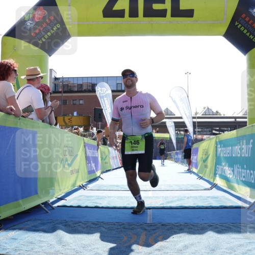 09.08.2026 - GEWOBA Citytriathlon Bremen Yannick Fuchs http://msf.ph/oto/9937552 09.08.2026 15:17:02 Ziel 17, 146, 179, 192, 356, 384 meine-sportfotos.de