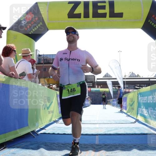 09.08.2026 - GEWOBA Citytriathlon Bremen Yannick Fuchs http://msf.ph/oto/9937554 09.08.2026 15:17:03 Ziel 17, 146, 179, 192, 356 meine-sportfotos.de