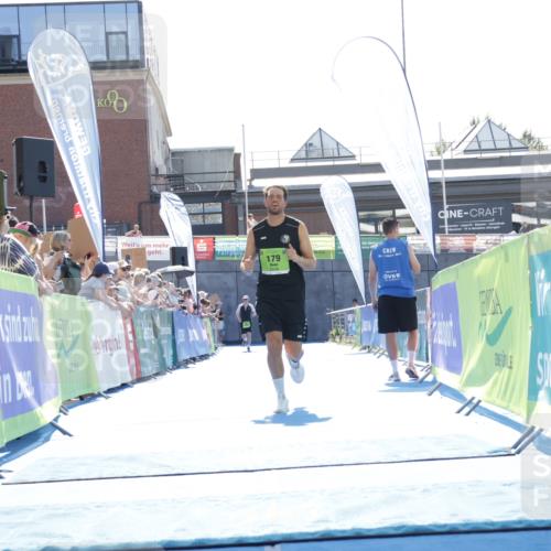 09.08.2026 - GEWOBA Citytriathlon Bremen Yannick Fuchs http://msf.ph/oto/9937562 09.08.2026 15:17:06 Ziel 146, 179 meine-sportfotos.de
