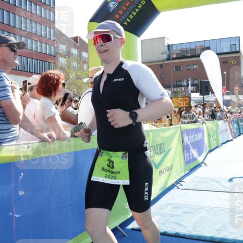 09.08.2026 - GEWOBA Citytriathlon Bremen Yannick Fuchs http://msf.ph/oto/9937572 09.08.2026 15:17:15 Ziel 33, 60, 207 meine-sportfotos.de