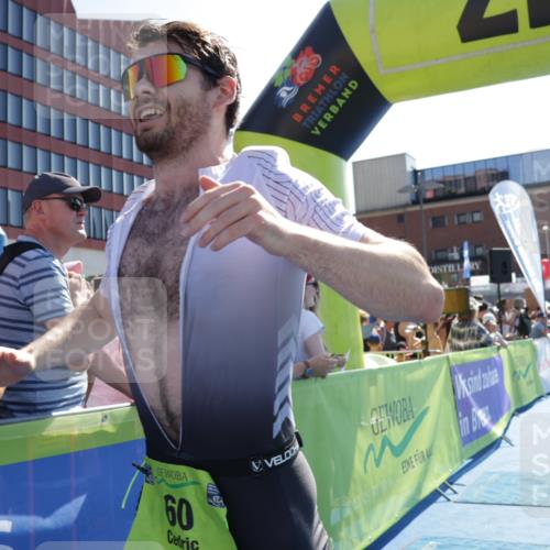 09.08.2026 - GEWOBA Citytriathlon Bremen Yannick Fuchs http://msf.ph/oto/9937577 09.08.2026 15:17:17 Ziel 33, 60, 207 meine-sportfotos.de