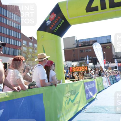 09.08.2026 - GEWOBA Citytriathlon Bremen Yannick Fuchs http://msf.ph/oto/9937578 09.08.2026 15:17:17 Ziel 33, 60, 207 meine-sportfotos.de