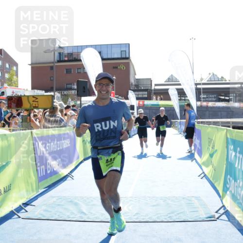09.08.2026 - GEWOBA Citytriathlon Bremen Yannick Fuchs http://msf.ph/oto/9937601 09.08.2026 15:17:31 Ziel 232, 254, 377, 441 meine-sportfotos.de