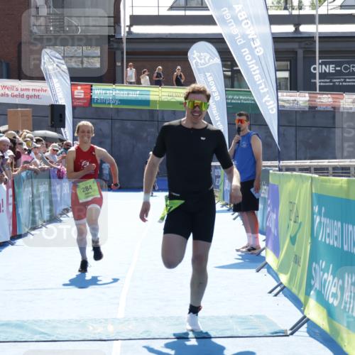 09.08.2026 - GEWOBA Citytriathlon Bremen Yannick Fuchs http://msf.ph/oto/9937684 09.08.2026 15:18:22 Ziel 37, 284 meine-sportfotos.de