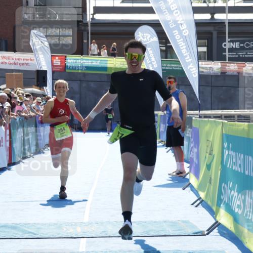 09.08.2026 - GEWOBA Citytriathlon Bremen Yannick Fuchs http://msf.ph/oto/9937685 09.08.2026 15:18:23 Ziel 37, 284 meine-sportfotos.de