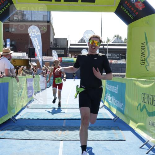 09.08.2026 - GEWOBA Citytriathlon Bremen Yannick Fuchs http://msf.ph/oto/9937688 09.08.2026 15:18:23 Ziel 37, 284 meine-sportfotos.de